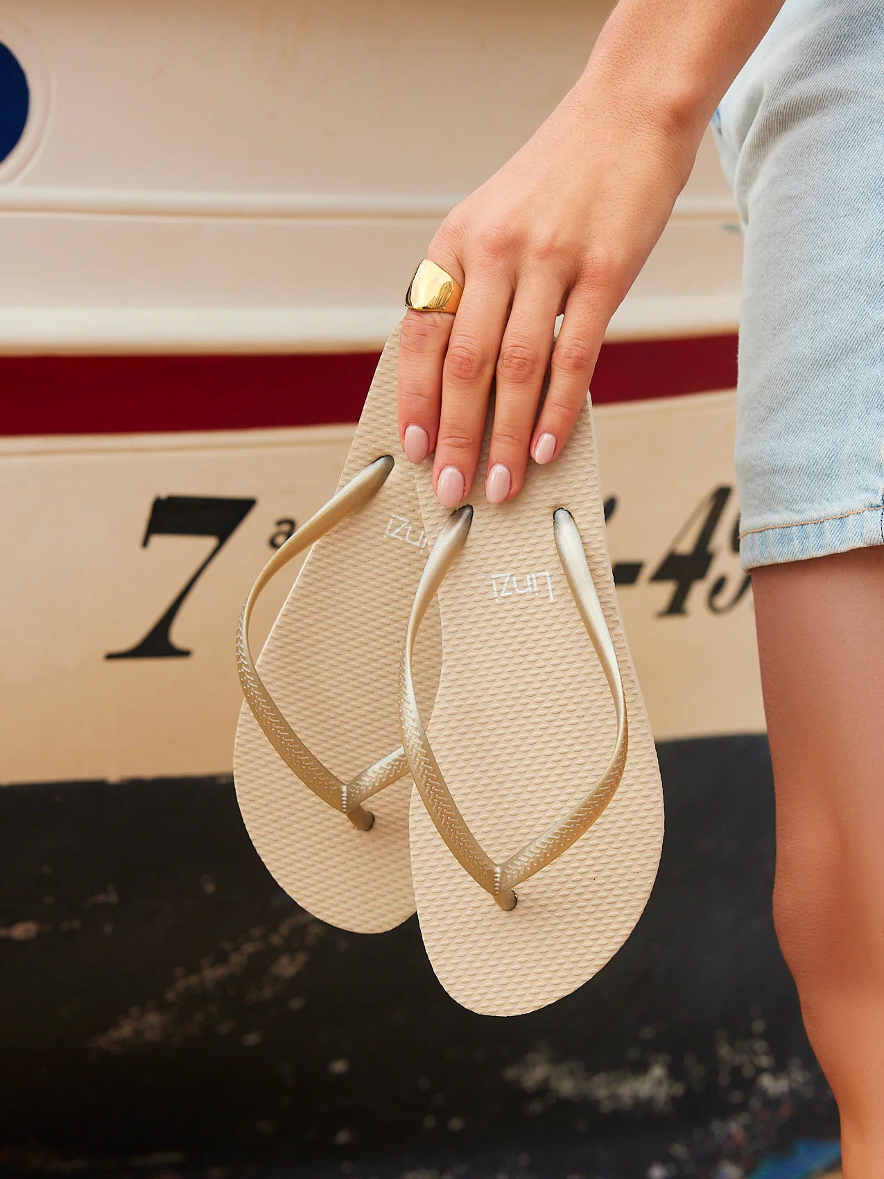 Aluna Gold Flip Flops - Image 7