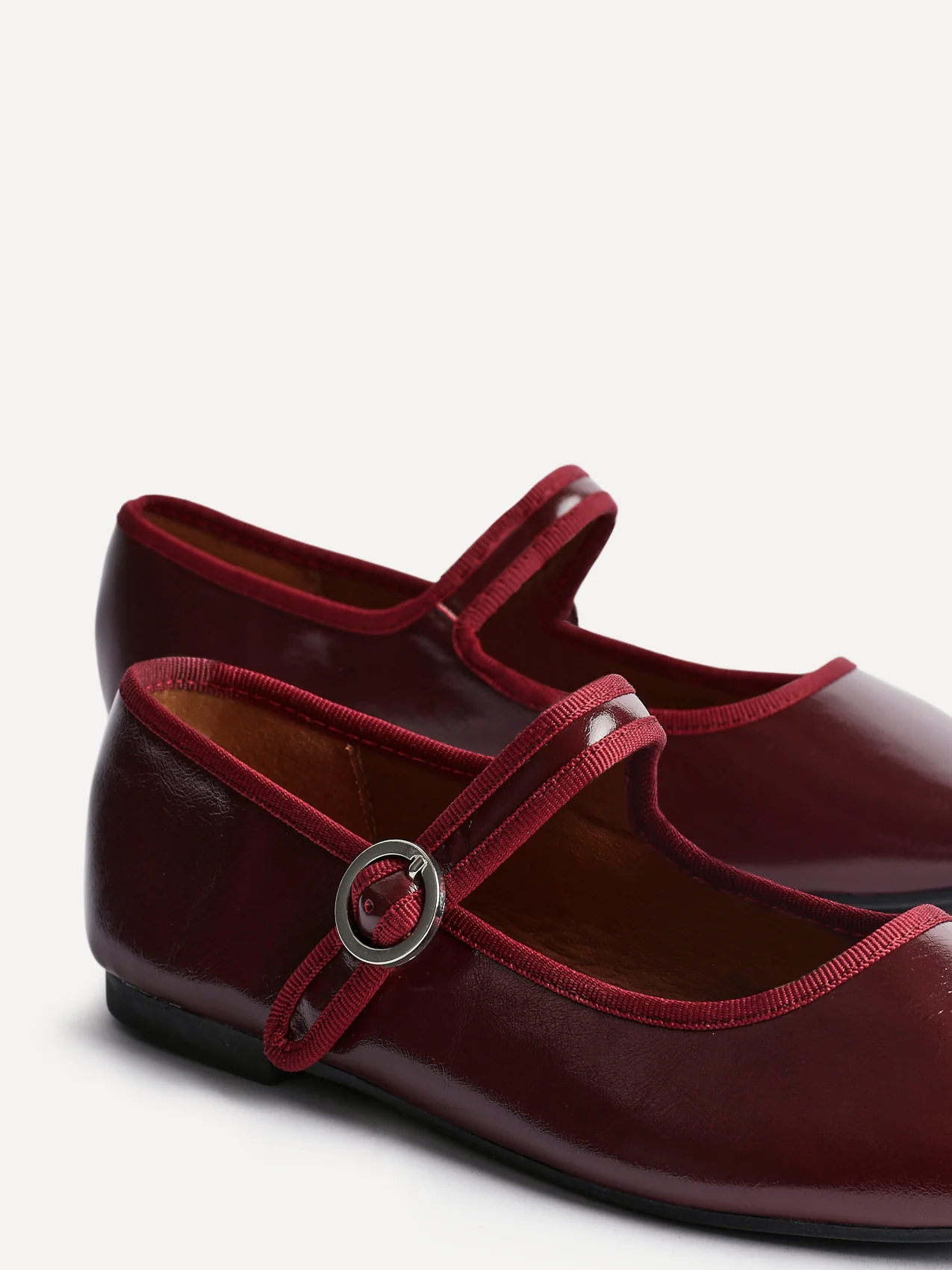Graceful Burgundy Faux Leather Ballet Pumps - Image 4
