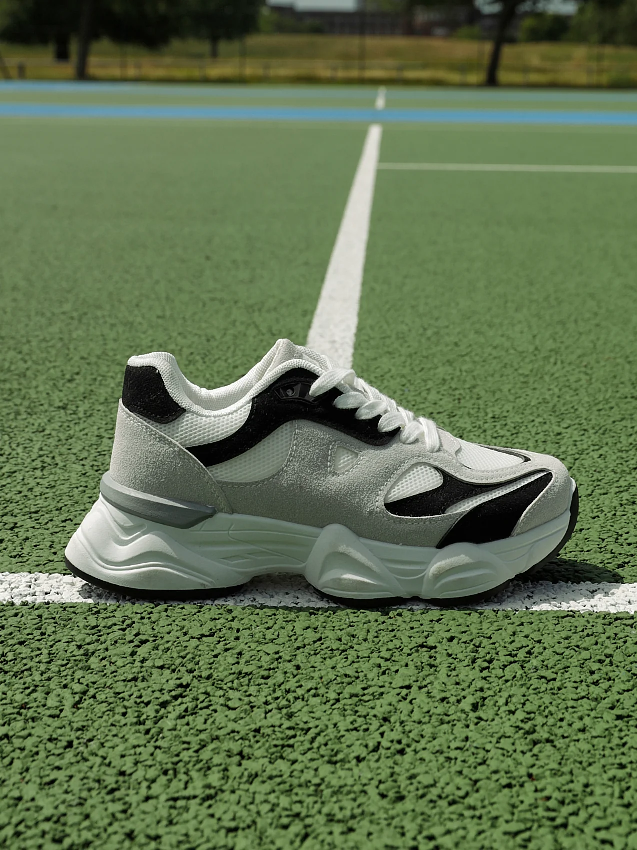 Hackney Black & Grey Trainers - Image 5