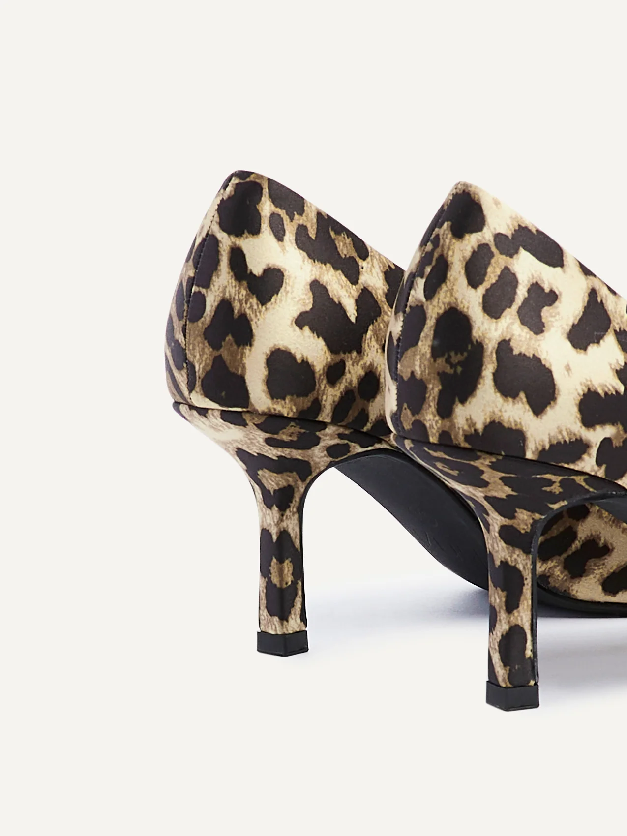Kat Leopard Print Scuba Court Heel - Image 4