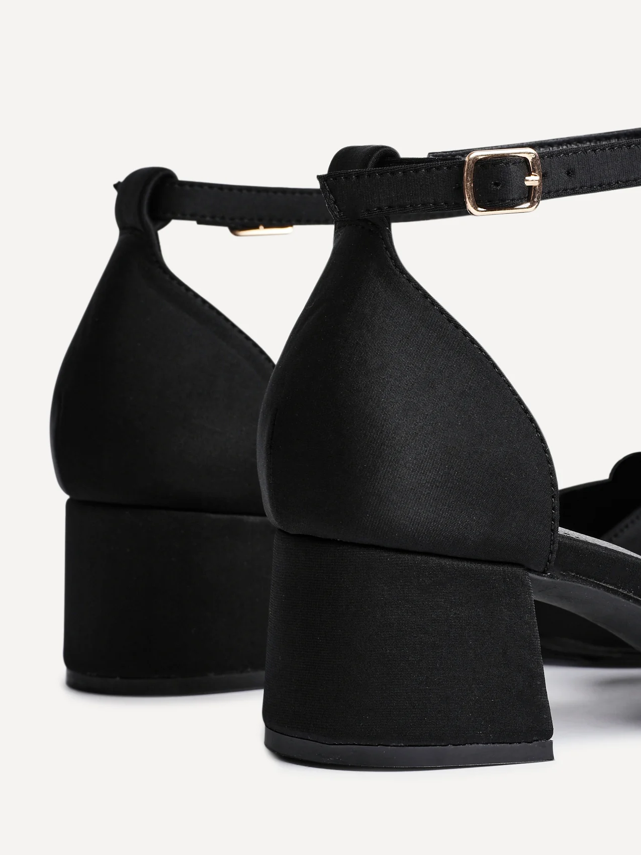 Orla Black Scuba Bow Detail Court Heels - Image 4