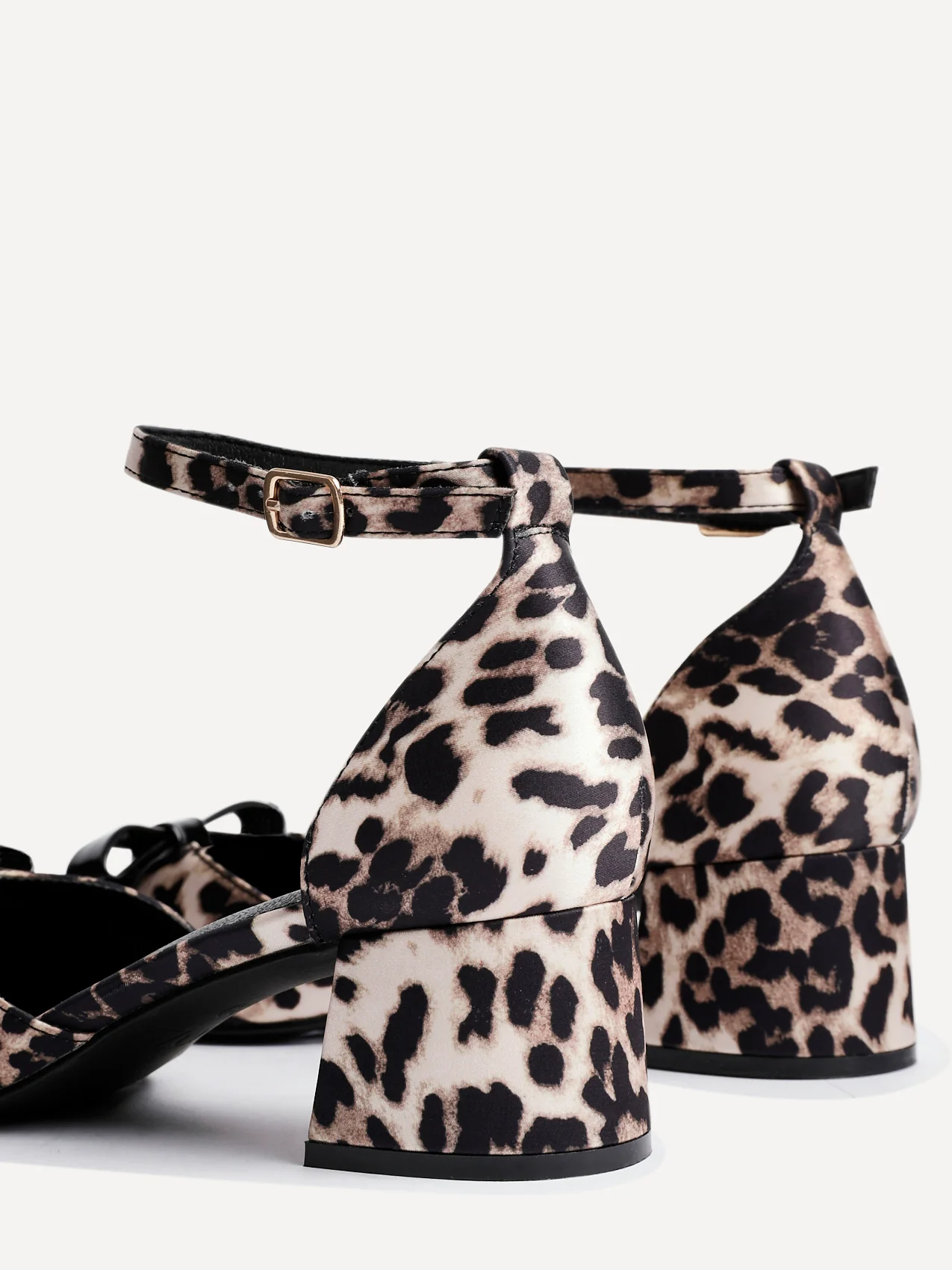 Orla Leopard Scuba Bow Detail Court Heels - Image 5