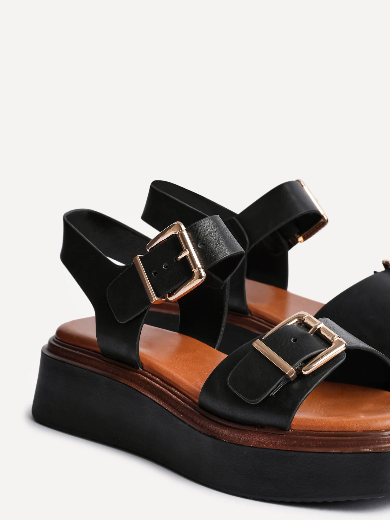 Preserve Black Flatform Sandals - Image 4