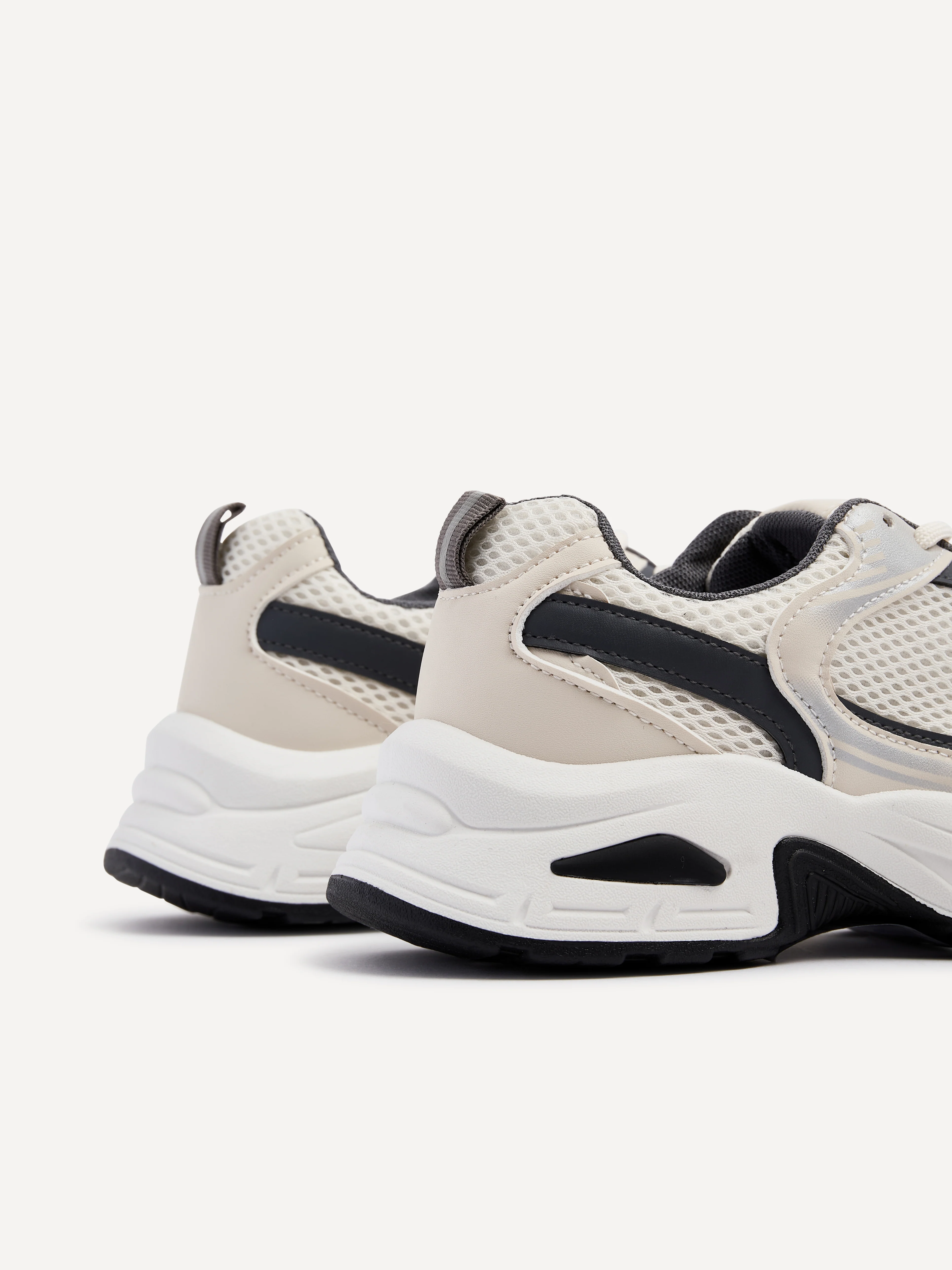 Venture Beige Mesh Trainers - Image 5