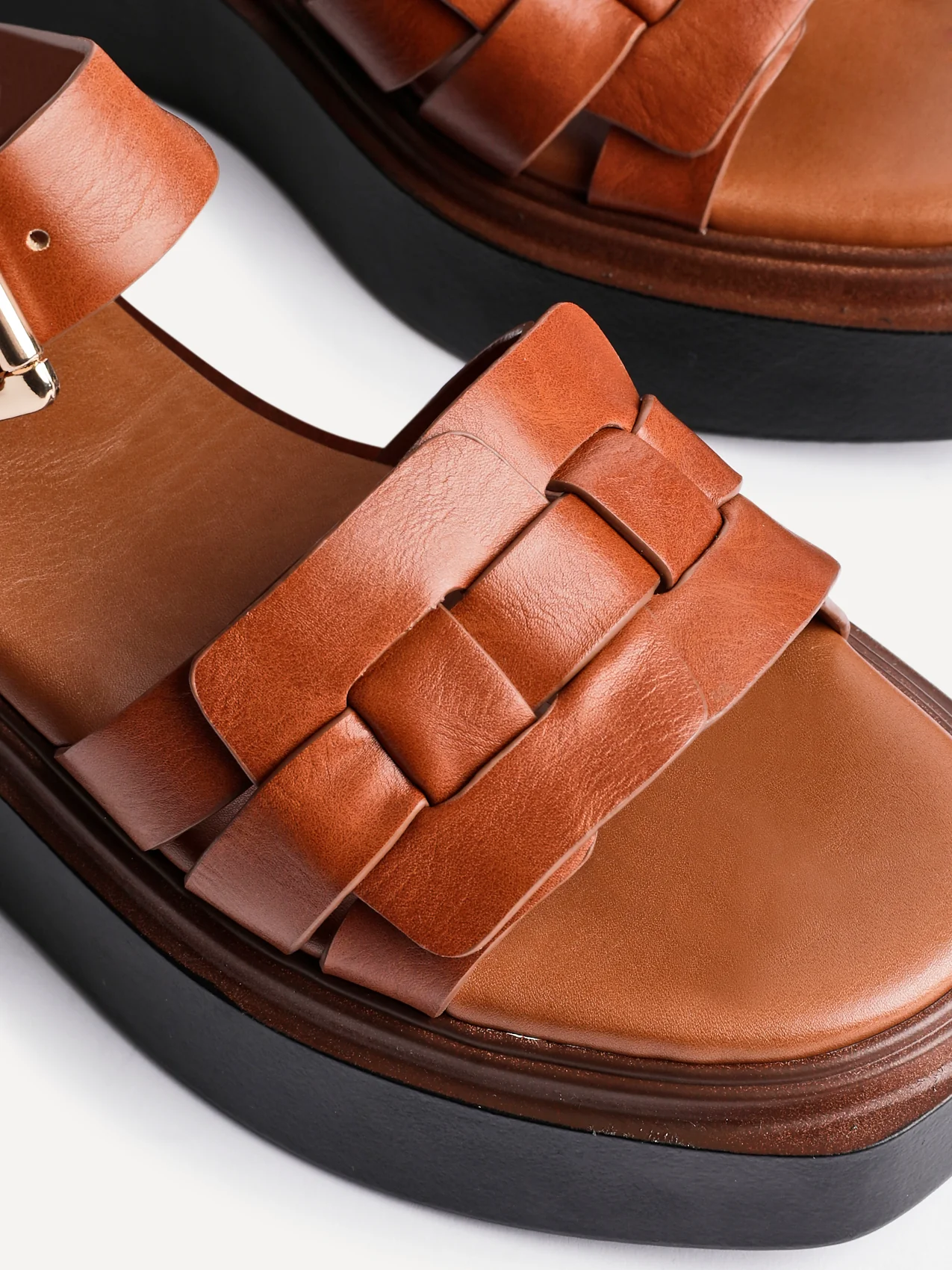 Zuri Tan Flatform Sandals - Image 4