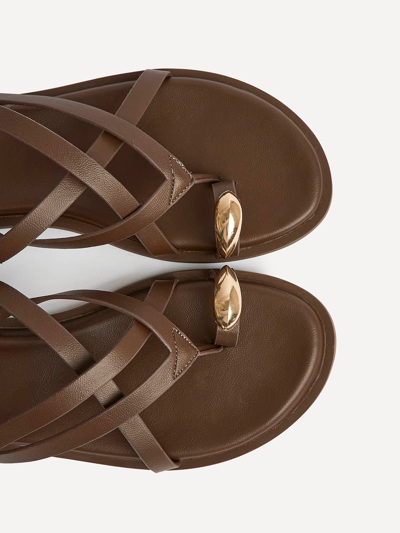 Zyra Brown Toe Ring Flat Sandals - Image 5